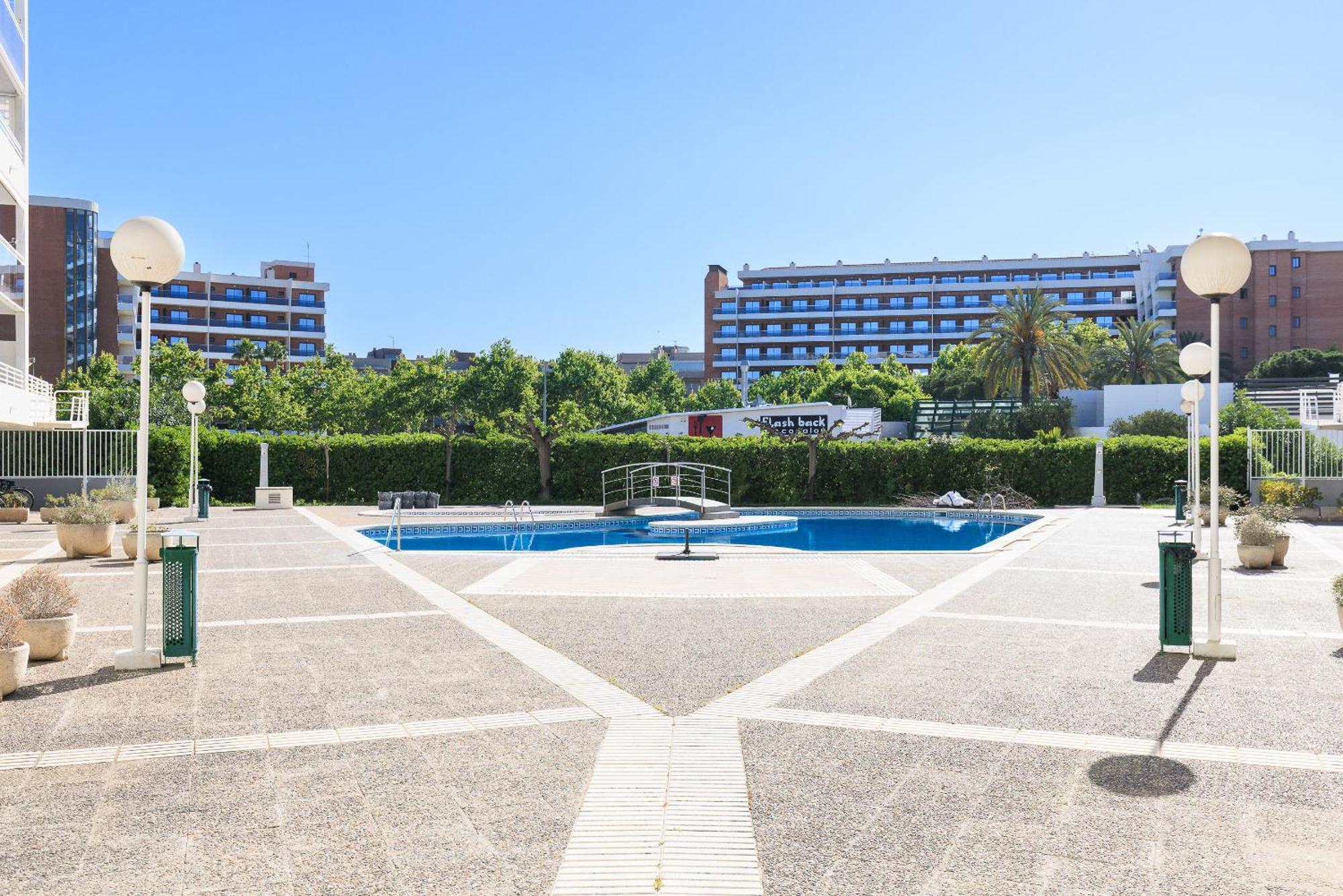 Rentalmar Royal Salou Bagian luar foto